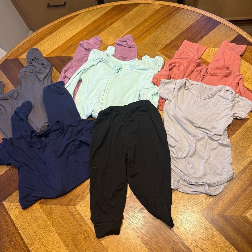 Assorted Baby Bamboo One Pieces Footies lot of 7 small flaw